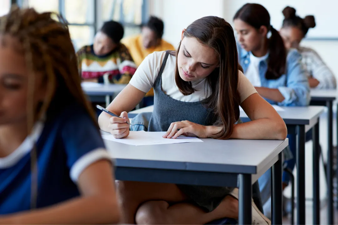 Leerlingen maken examens